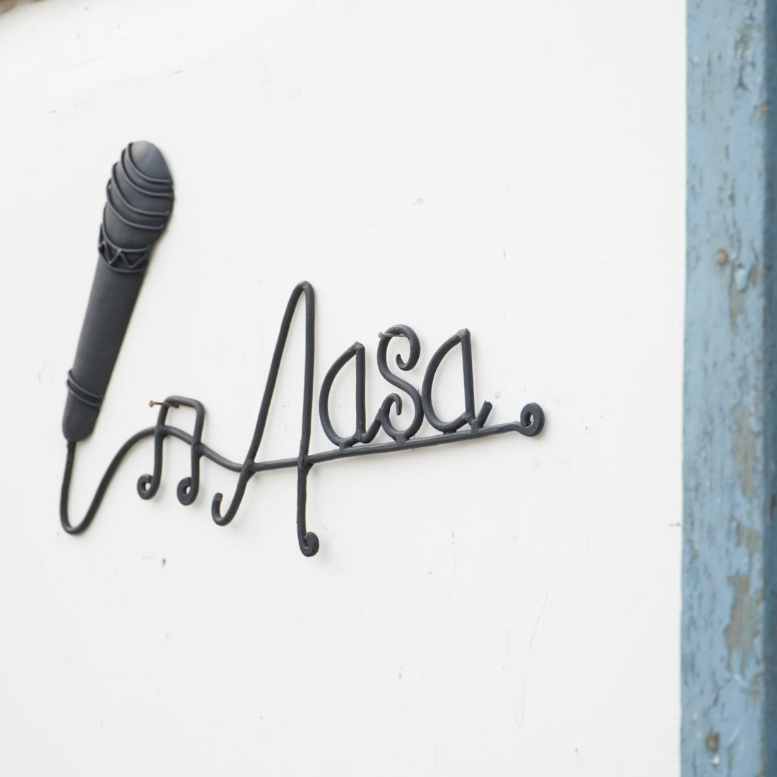 Name plate for a Singer